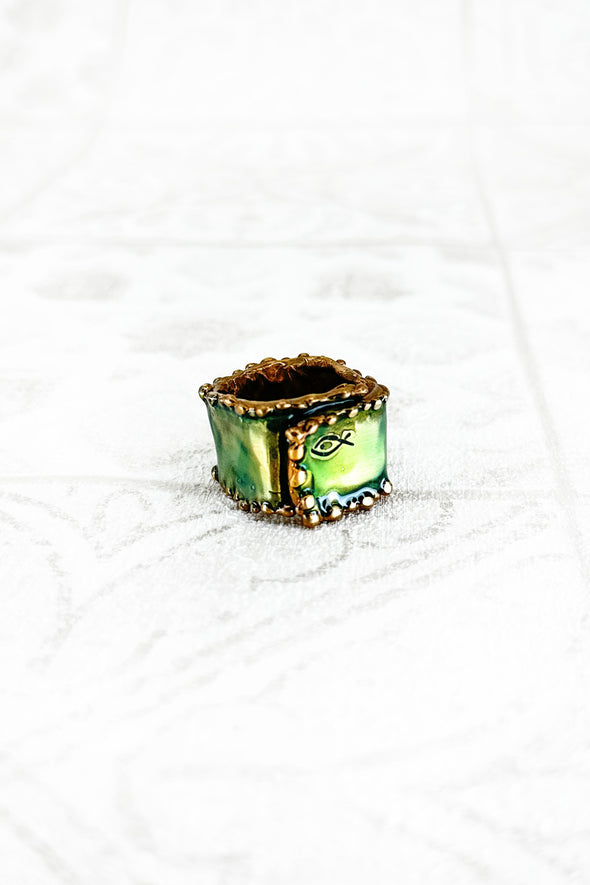 Busta Ring