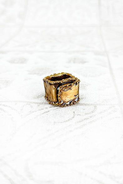 Busta Ring