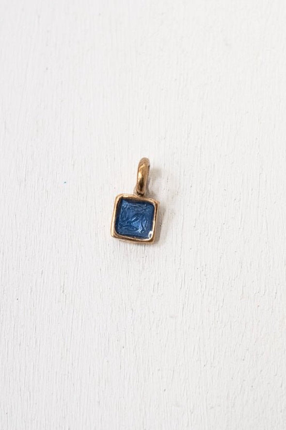 Mini Quadra Charm