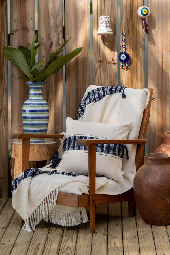 Cratos Cushion - Natural / Navy Detail