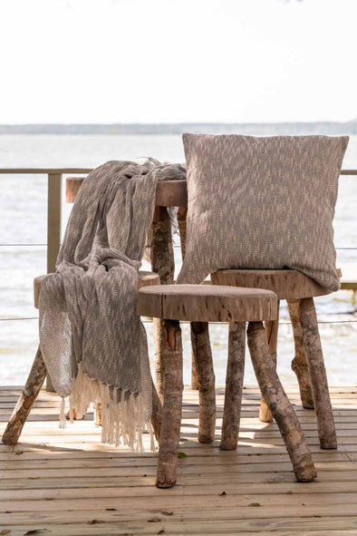 Poseidon Throw - Natural / Slate Grey