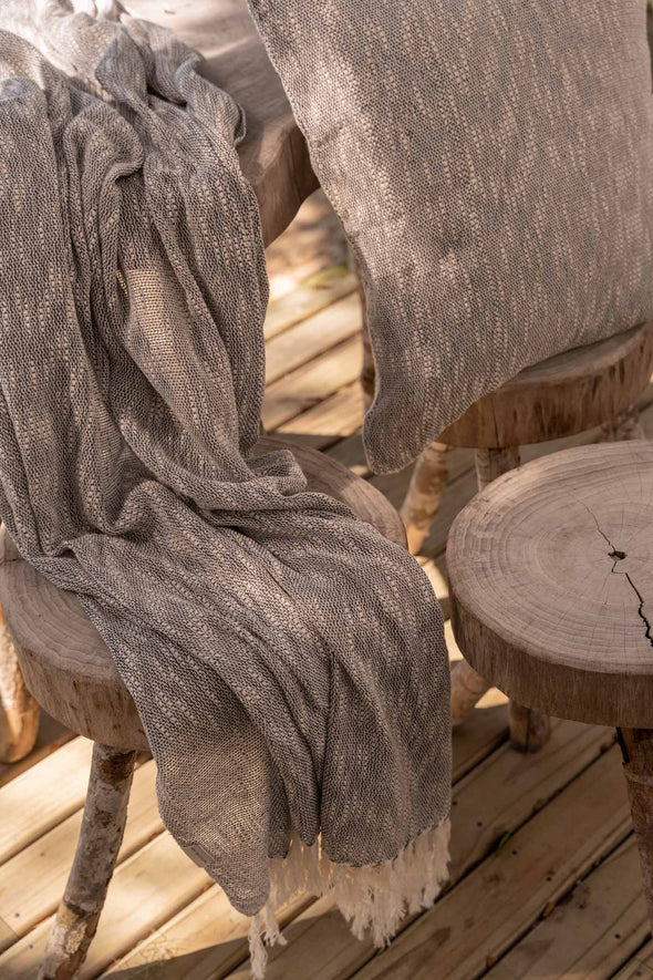 Poseidon Throw - Natural / Slate Grey