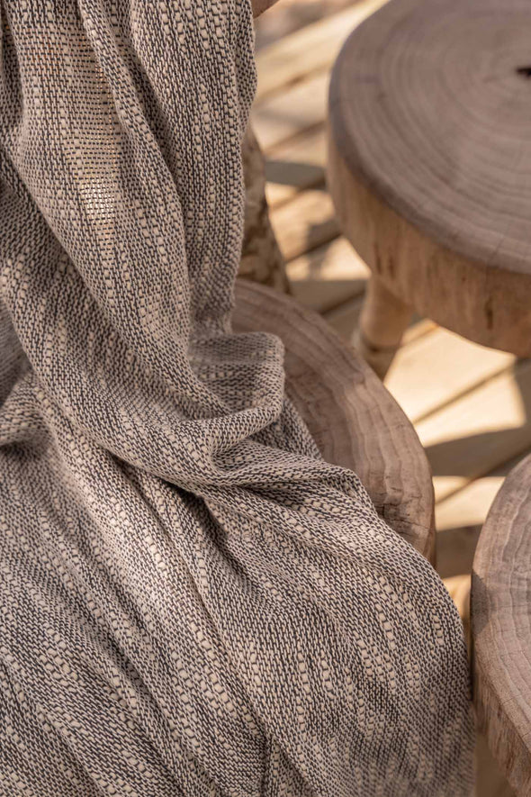 Poseidon Throw - Natural / Slate Grey